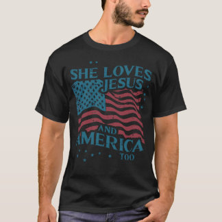Camiseta Ela Ama Jesus América Também 4 De Julho Cristão