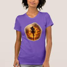 Camiseta Ela Anda Através do Fogo