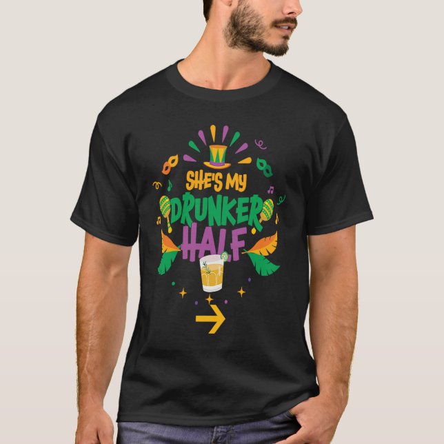 Camiseta Ela é a minha carnaval de meia-nova orleans, bêbad (Frente)