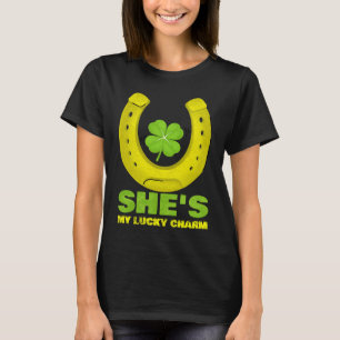 Camiseta Ela é a minha Dia de São Patrício de charme para C
