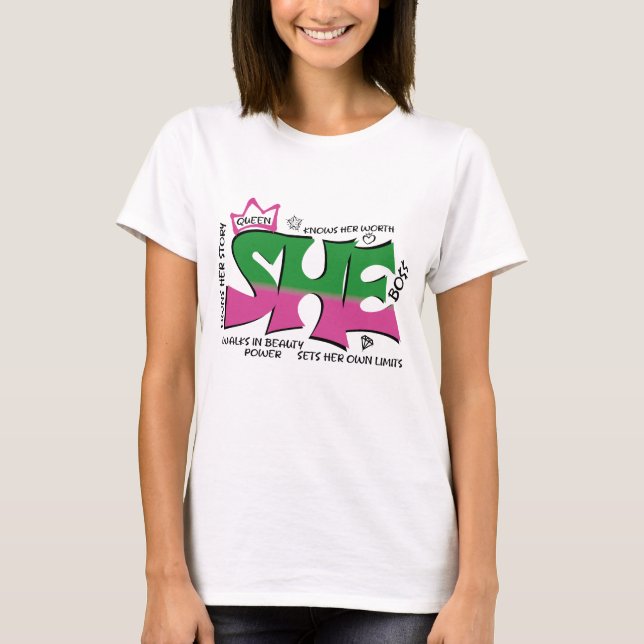 Camiseta Ela é dona de um negócio que se importa com a cami (Frente)