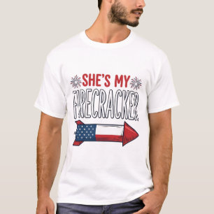 Camiseta Ela é Meu Fogos de Artifício Casal Patriótico Desi