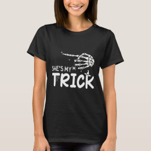 Camiseta Ela é minha Casal de truques Skeleton Halloween