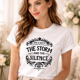 Camiseta Ela É Tanto A Tempestade quanto O Silêncio Vintage