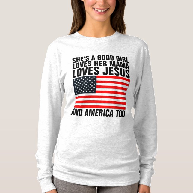 Camiseta ELA É UMA BOA GAROTA, ADORA SUA MÃE T-Shirts (Frente)