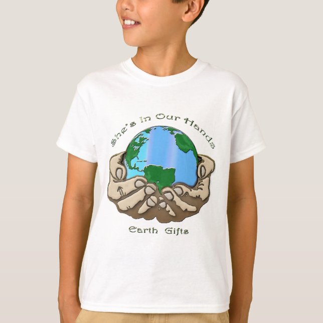 Camiseta ELA ESTÁ EM NOSSA Coleção DE MÃOS (Frente)