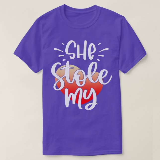 Camiseta Ela Roubou Meu Coração (Frente do Design)