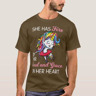 Camiseta Ela Tem Fogo Em Sua Alma E Grace Unicorn Engraçado