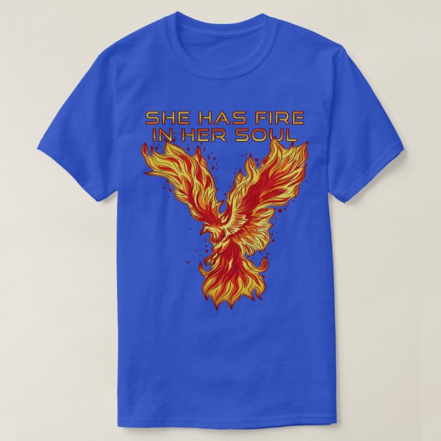 Camiseta Ela tem fogo em sua návoa de pássaro fênico da alm (Frente do Design)