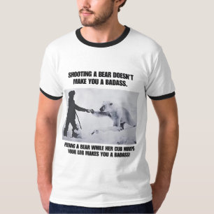 Camiseta Ele está sendo humedecido mais do que você