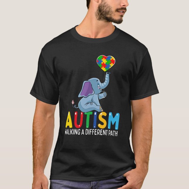 Camiseta Elefante Autismo Caminhando Por Um Caminho Diferen (Frente)