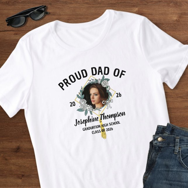 Camiseta Elegant Floral Proud Dad Of 2026 Graduate Photo  (Criador carregado)
