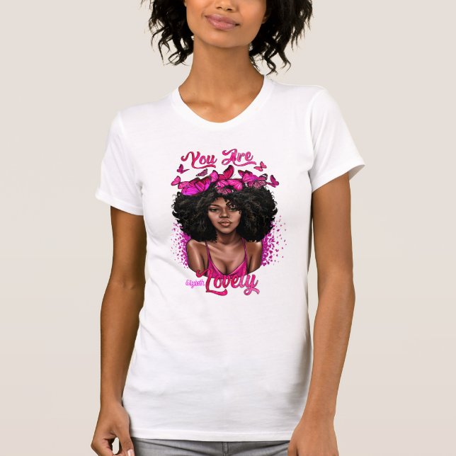 Camiseta Elegante Black Diva Embracando Empoderamento e Gra (Frente)