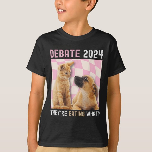 Camiseta Eleições 2024 Pets Dog Cat que estão comendo W (Frente)