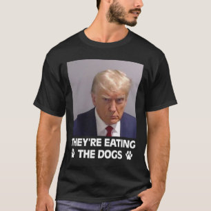 Camiseta Eles estão comendo a eleição americana dos cães Tr