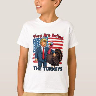 Camiseta Eles Estão Comendo Os Perus Engraçado Donald Trump
