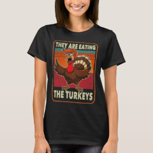 Camiseta Eles Estão Comendo Perus Fazendo Trump Humo