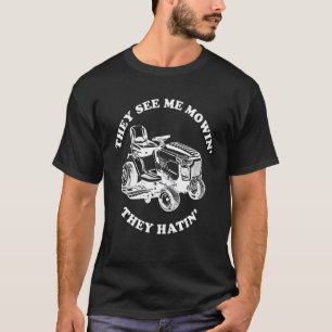 Camiseta Eles Veem Mowin' The Hattin'Fazenda Trator