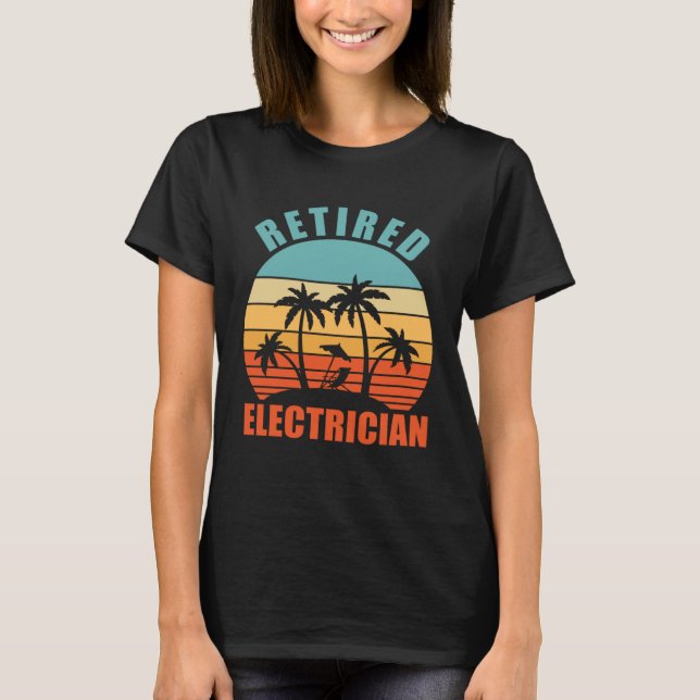Camiseta Elétrico Aposentado Feliz Reforma (Frente)