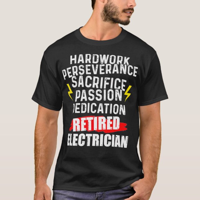 Camiseta Elétrico Aposentado Trabalhando com Engraçado Refo (Frente)