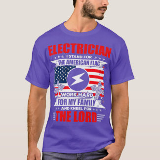 Camiseta Elétrico Eu Defendo Minha Família Engraçado
