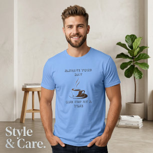 Camiseta Eleve Seu Dia, Uma Xícara de Cada Vez - Azul Carol