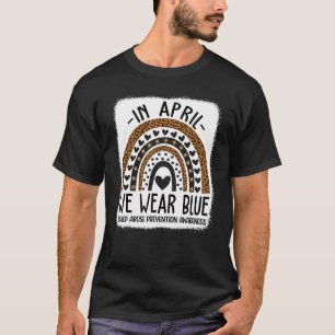 Camiseta Em abril, Vestimos O Abuso De Crianças De Roto Azu