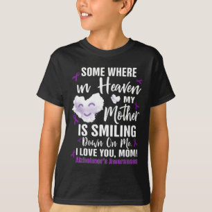 Camiseta Em algum lugar no céu minha mãe está sorrindo para