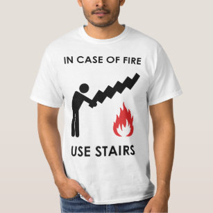 Camiseta Em caso das escadas do uso do fogo