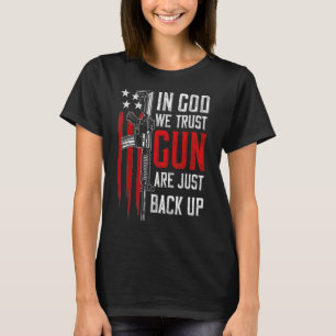 Camiseta Em Deus, Confiamos Que Armas São Apenas Vintage De