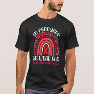 Camiseta Em fevereiro, Vestimos a Doença do Coração Vermelh