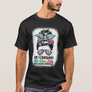 Camiseta Em fevereiro, Vestimos o trocadilho Zebra Mensal -