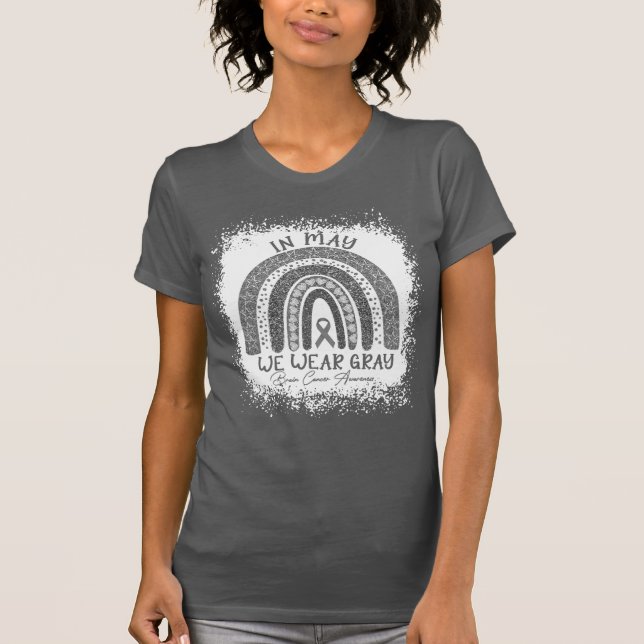 Camiseta Em maio vestimos a conscientização sobre o cancer  (Frente)