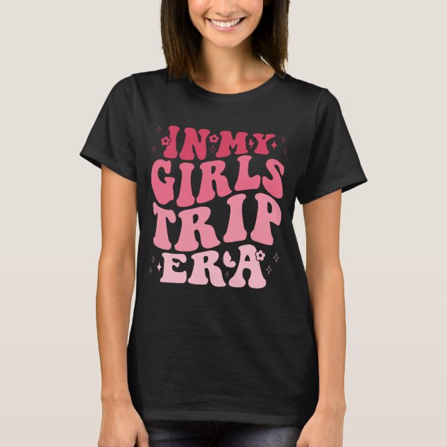 Camiseta Em Minha Viagem de Meninas Uma viagem engraçada de (Frente)