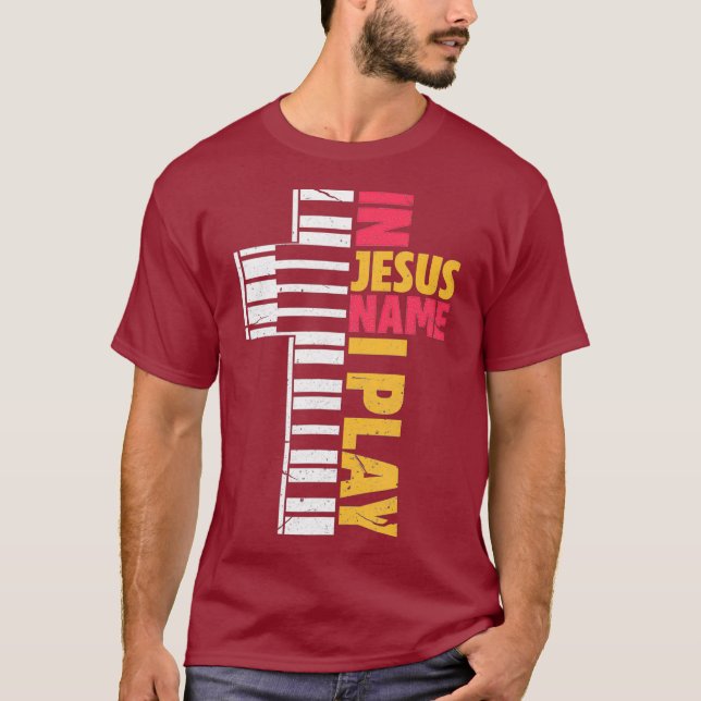 Camiseta Em nome de Jesus, eu toco piano cristãos (Frente)