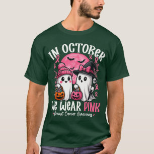 Camiseta em outubro nós usamos bruxa fantasma cor-de-rosa c