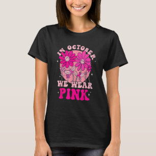 Camiseta em outubro vestimos a flor rosa do sorriso Groovy