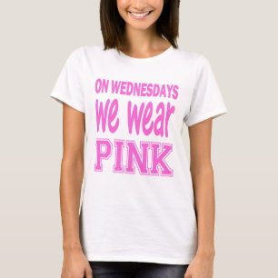 Camiseta em quartas-feiras nós vestimos o rosa