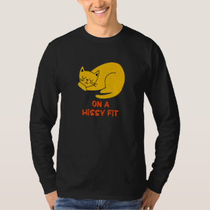 Camiseta Em um Acesso de Raiva Gato Humor Gatinho Casais