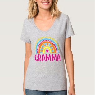 Camiseta Em Um Cheio Mundial De Gramma Seja Um Feliz De Gra