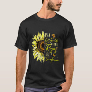 Camiseta Em Um Cheio Mundial De Rosas Ser Um Gráfico De Cac