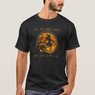 Camiseta Em Uma Estrada Do Deserto Escuro Vento Legal Em Mi