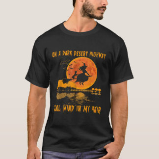 Camiseta Em Uma Estrada Escura Do Deserto - A Bruxa Eólica