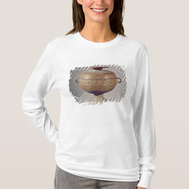 Camiseta Embarcação de Tou com uma decoração serpentina (Frente)