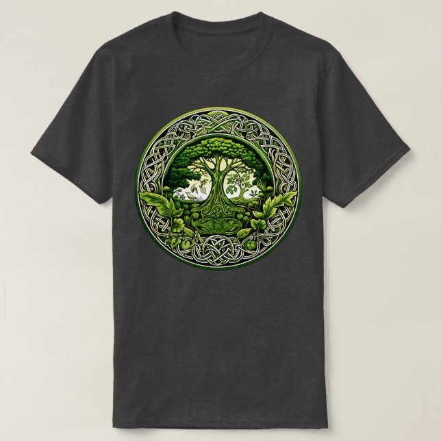 Camiseta Emblema Irlanda com árvore mundial e natureza celt (Frente do Design)