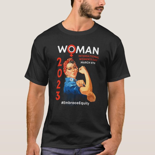 Camiseta Embrace Equity International Women's Day 2023 (Frente)