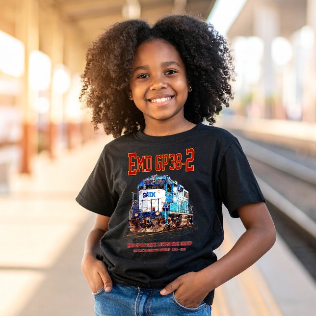 Camiseta EMD GP38-2 Locomotive diesel azul e branco GATX (EMD GP38-2 Diesel Locomotive GATX blue and white. Girl Basic T-Shirt)
