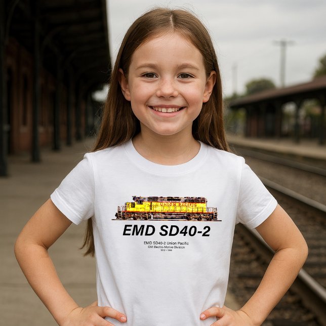 Camiseta EMD SD40-2 Locomotiva Diesel. União do Pacífico (EMD SD40-2 Diesel Locomotive. Union Pacific Train. Girl Basic T-Shirt)