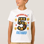 Camiseta Emoji Birthday Boy quinto sorriso<br><div class="desc">Comemore o aniversário com esta camiseta especial,  design personalizada</div>