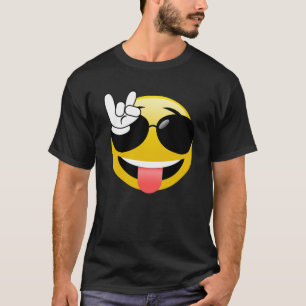 Camiseta Emoji com a rocha no t-shirt das mãos